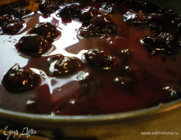 И заливаем желе. Ждем до готовности. 