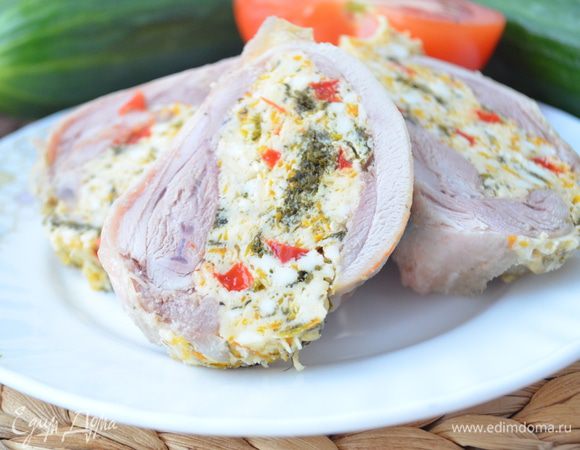 Затем остудить и охладить в холодильнике пару часов и можно уже резать тонкими ломтиками. Вообще я их делала уже дважды и решила второй раз не заворачивать в фольгу - получилось тоже супер! Они классно подрумянились