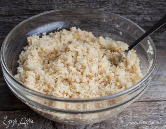 Слить остатки воды, переложить в кастрюлю, посолить и  варить  25-35 минут.