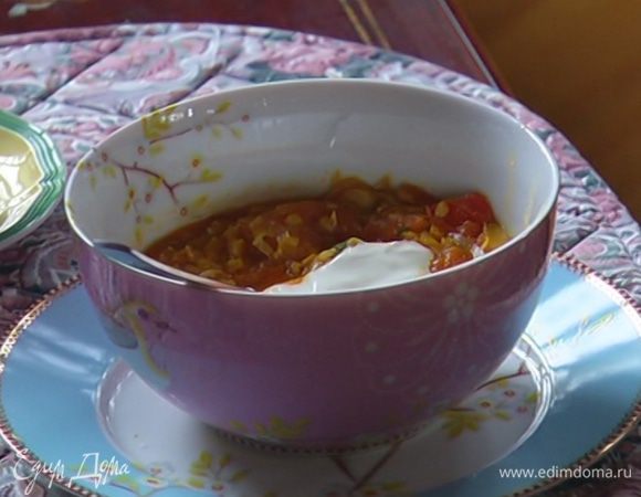 Подавать со сметаной.