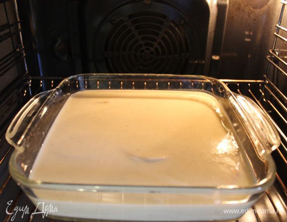 Выпекаем в духовке 1 час при температуре 160 градусов.


Приятного аппетита!