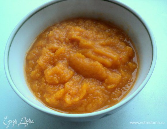 Затем тыкву отцедить из сиропа и пюрировать в блендере.