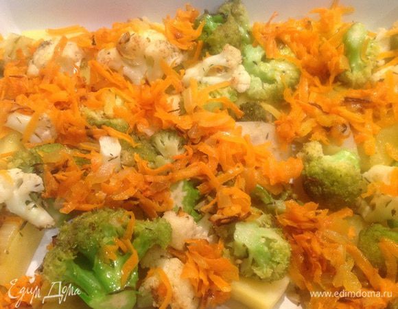 Затем лук с морковью...