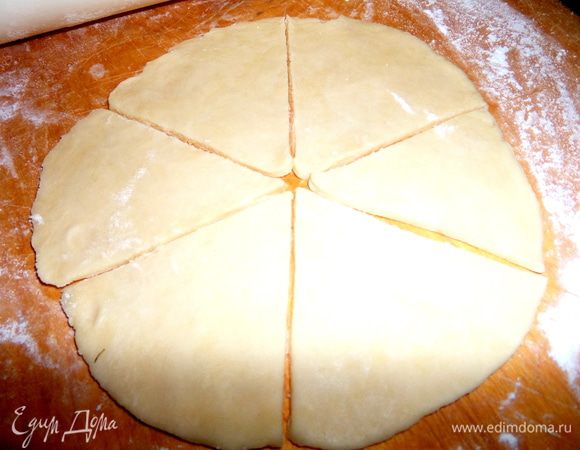 Делим на 6 или 8 треугольников.