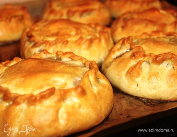 Выпекать примерно 50 минут до румяной корочки. После приготовления смазать элеши маслом сливочным и накрыть полотенцем (оставить на 10 минут)