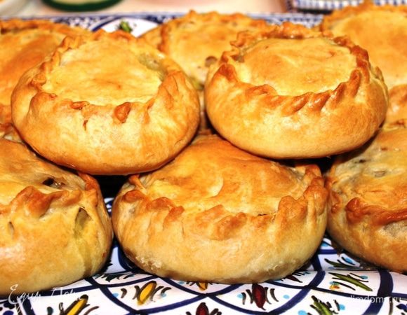 Скажу без преувеличения...это очень вкусно! Внутри элешей образовывается бульон, мясо мягкое и сочное. Приятного аппетита!