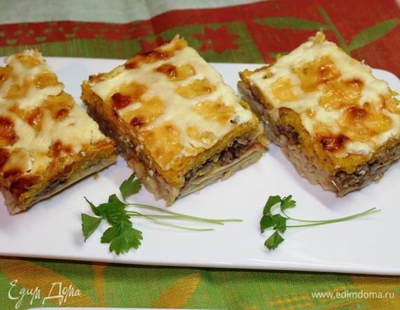 Поставить в заранее разогретую до 200 градусов духовку минут на 50 до румяной корочки.