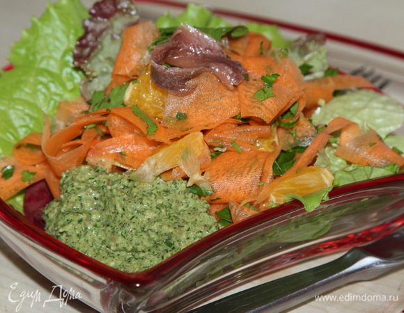 я пробовала, очень хорошо подходит полусухое белое вино. Угощайтесь на здоровье и - СМАЧНОГО! 