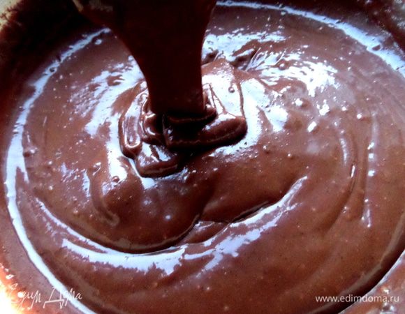 Вот такая тягучая шоколадная масса получается!