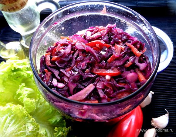 Перекладываем в банку, прижимаем ложкой и отправляем в холодильник на ночь.