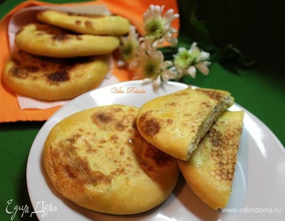 Можно подавать!!!!
Мне и в холодном виде лепешки очень понравились!!
Приятного аппетита!!