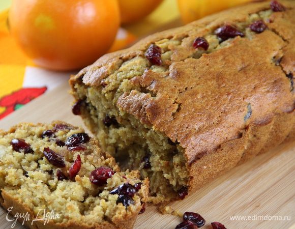 Кекс получается ну очень ароматный и нежный, воздушный. Можно его пробовать в теплом виде, но и остывшим он также очень хорош. Приятного аппетита)) 