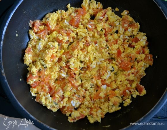 Блюдо готово, когда вся лишняя жидкость испарится...