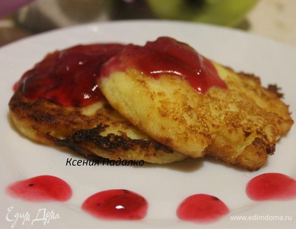 Полить киселем и подавать сразу же! С пылу - жару!) Приятного аппетита!!!