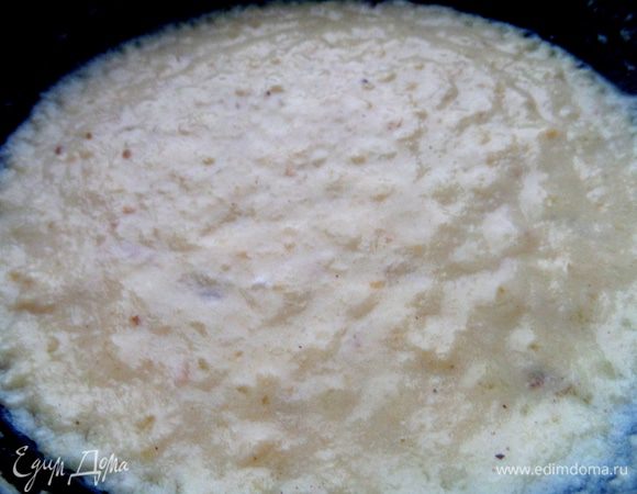 Нагреть в сковороде,постоянно мешая,держать на огне до загустения. В конце выжать лимонный сок по вкусу. При желании соус можно ещё разбавить бульоном!