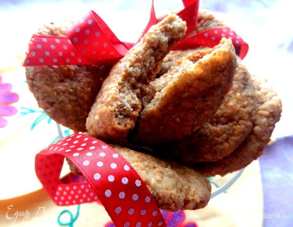 Получается 22 штучки, я считала по 2 на порцию, но на самом деле съедается за раз больше.