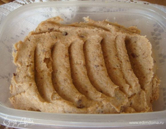 Сельдерей и обжаренные овощи+0.4 лимона+1 зуб чеснока перемешать блендером  до однородной консистенции+соль по вкусу.
Можно и на кусочек хлеба,вкусно и зафаршировать отварное яйцо.