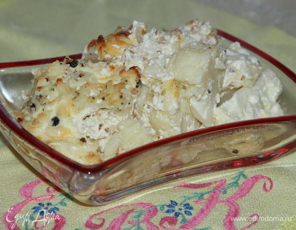 А еще ко всему этому великолепию я добавила гратен из цветной капусты от Аленушки http://www.edimdoma.ru/retsepty/58337-graten-iz-tsvetnoy-kapusty-s-hlopyami. ОЧЕНЬ! 
