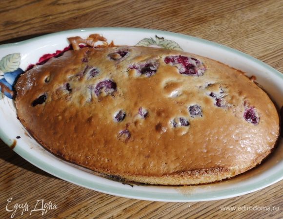 Выпекать в разогретой духовке 40–45 минут.