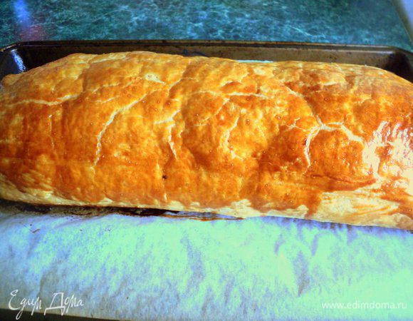 Выпекать при температуре 210 градусов 40 минут. Если верх начнет сильно румяниться, накрыть фольгой.