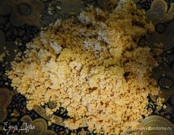 Все мелко помолоть в кафемолке или комбайне.