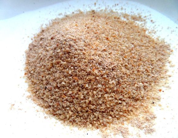 Честно хотела испечь только из гречневой муки,но в итоге первый блинок поломался при переворачивании и пришлось позже добавить ложку простой муки!