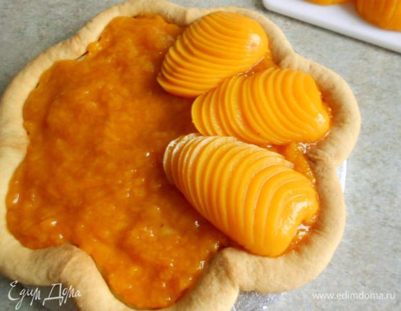  Восьмую выложить в центре.

