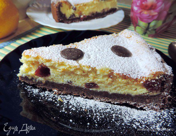 Дать остыть в форме. Желательно из формы пирог доставать холодным. Наши усилия наконец вознаграждены!