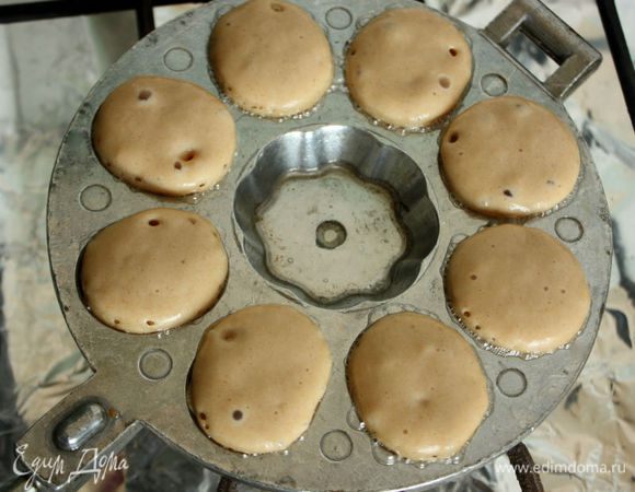 Когда появятся пузырьки на поверхности теста,