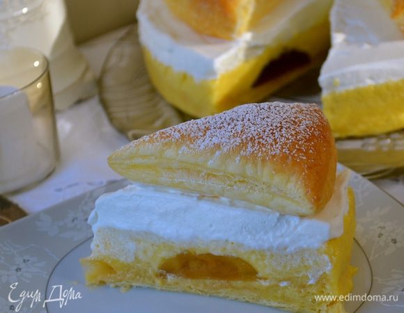 Перед подачей можно дать ему еще немного постоять в холодильнике! А вот и кусочек... ;))