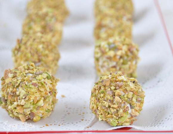 Угощайтесь! 
Можно приготовить заранее и хранить в контейнере с крышкой в холодильнике. 