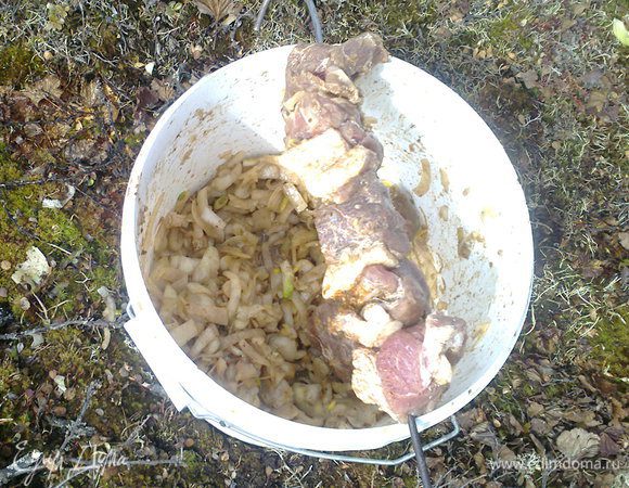 Главное, запомнить два правила - лука должно быть в 2 раза больше, чем мяса и лук потом выбрасывается!
 