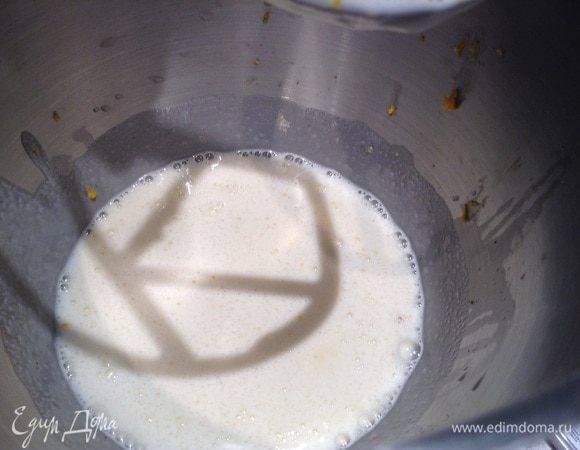 Добавить апельсиновую цедру, сок апельсиновый и специи( кориандр, корица, кардамон, гвоздика, бадьян, перец... можно купить готовую, я сделала сама...).