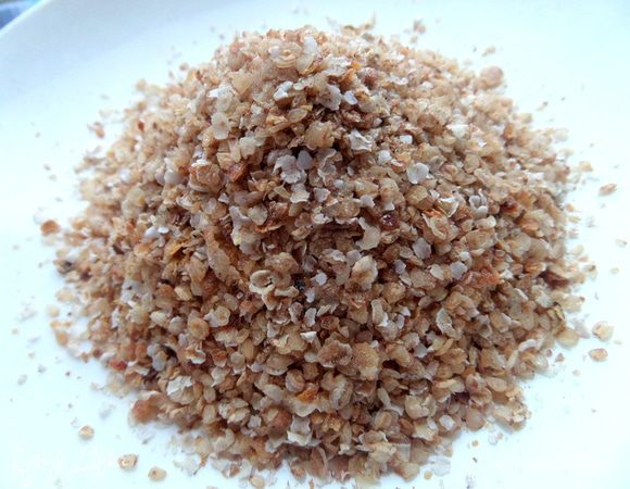 Хлопья перемолоть в кофемолке в муку.