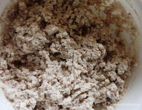 ....и вилочкой смешиваем с нежирным творогом.