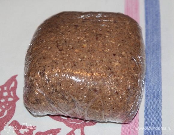 Тетсо упаковываем в пищевую пленку и отправляем в холодильник: минимум на 1 час, лучше - на ночь.