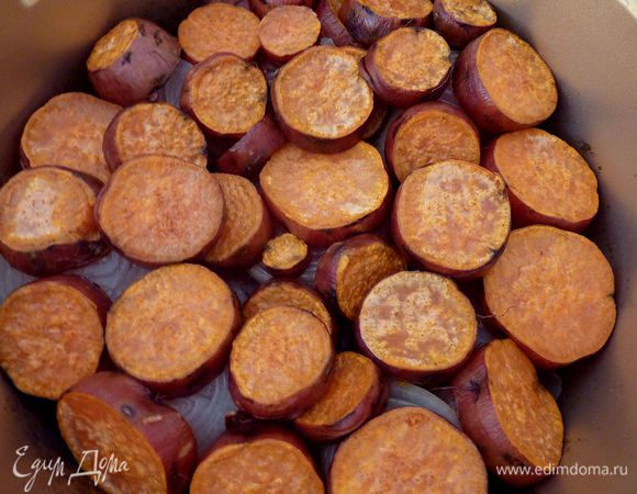 Следующий слой - батат.
