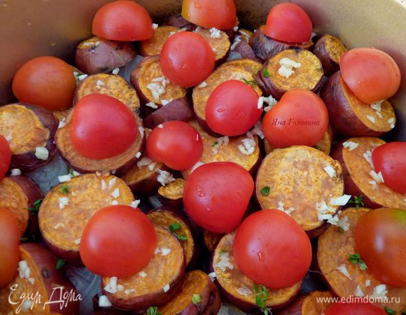 Далее слой помидоров. 
