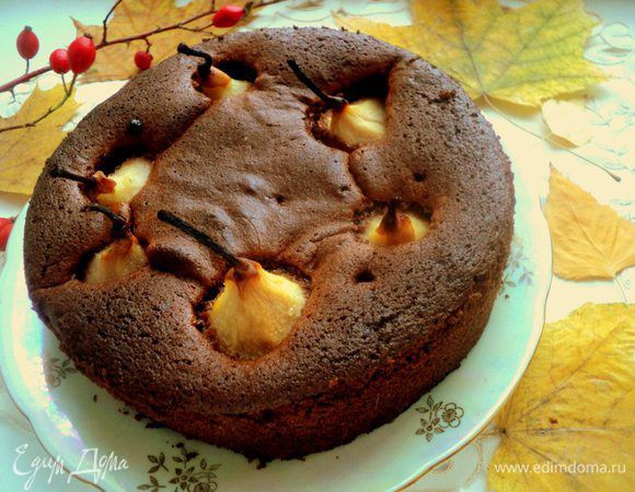 Выпекать в духовке при температуре 180С 1 час. Пирог охладить в форме.