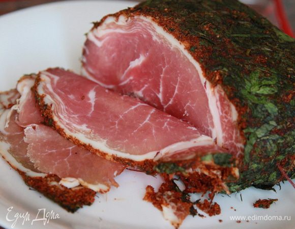 А вот такой - когда я мясо разрезала. Запах...вкус потрясающий! Я сейчас хоть и не пробовала, но я точно знаю потому что готовлю такое мясо, как только наступают холода, довольно часто. Поступила заявка еще на порцию к Рождеству, пошла готовить! СМАЧНОГО!