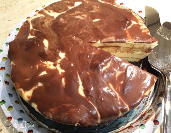 С нетерпением ждем, когда же пройдут эти два часа, достаем торт и ...  