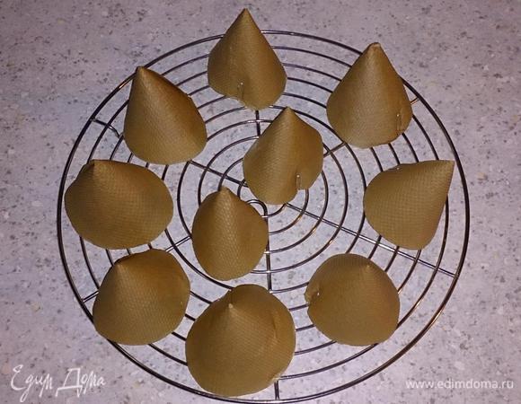 Остудить на решетке.