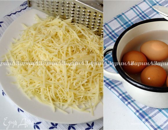 Яйца сварить, очистить и натереть на терке. Твердый сыр также натереть на терке.