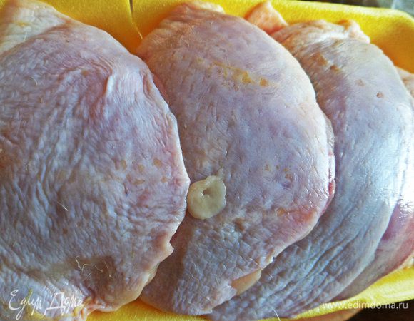 Вот такие бёдрышки у меня были куплены. В них много мяса и мало косточек, поэтому люблю их покупать!