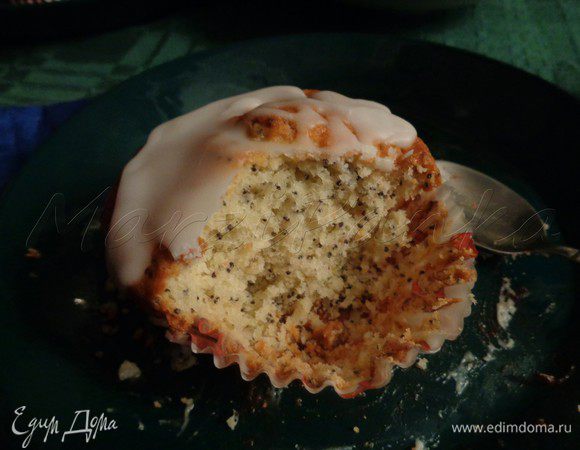 С чаем или кофем - просто изумительно!

Счастливого Нового Года!