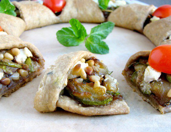 Отрезаем по кусочку и угощаемся! Приятного аппетита!  