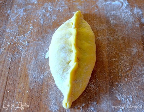 ...и сформировать пирожок привычным для Вас способом!