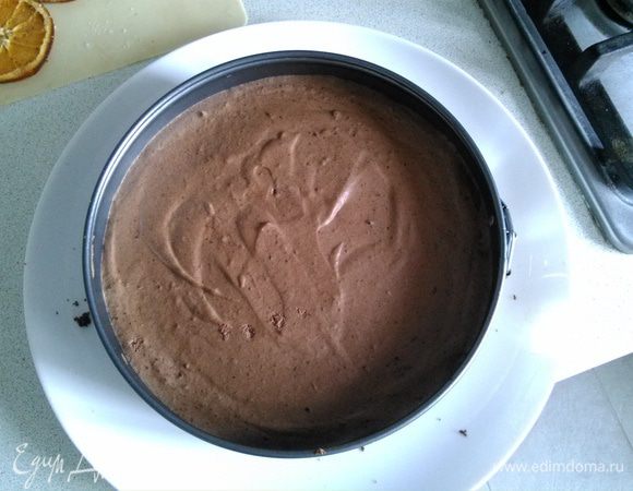 Выложить в форму и отправить в холодильник на ночь