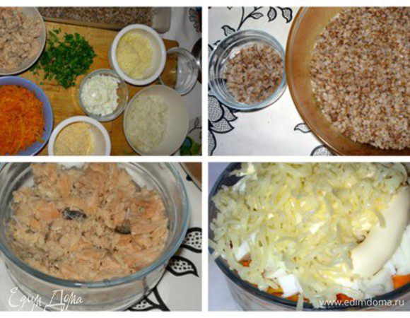 Укладываем слои в следующем порядке:
Гречка (утрамбовываем)
Маринованный лук
Горбуша
Смазываем майонезом
Морковь
Белки
Смазываем майонезом
Тертый сыр
Яичные желтки
Зелень 