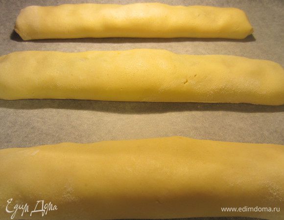 Выпекаем в духовке 20-25 минут при 180 градусах.